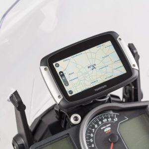 Navi-Halter im Cockpit